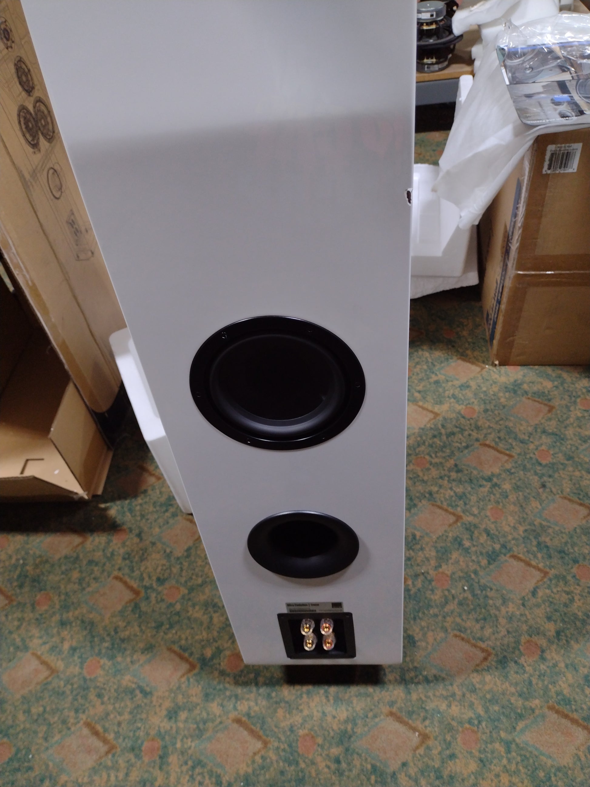 SVS Ultra Evolution Tower - White Gloss - Outlet - 1227
